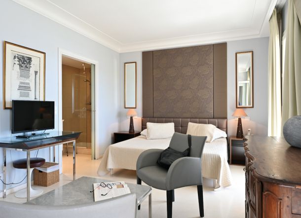 Chambres d’hôtel la Calanque au Lavandou